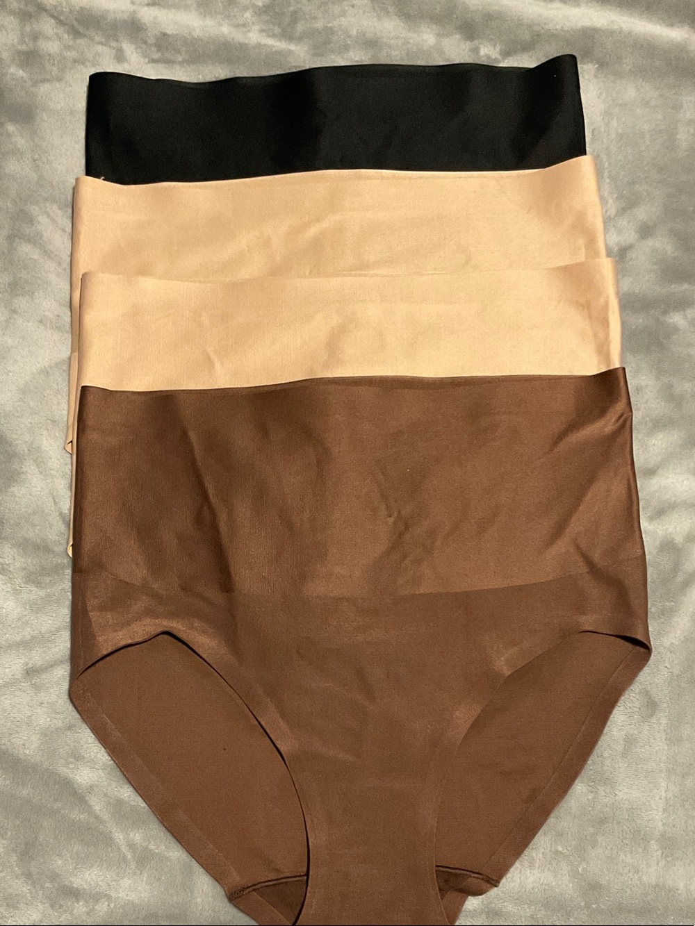 NWT 4 LARGE VS HIGH WAIST SMOOTHING BRIEFS in Black, Nude & Brown (MSRP 100)